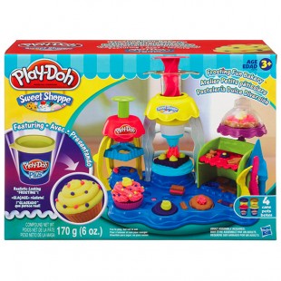 Набор A0318 PLAY-DOH пластилина "Фабрика пирожных" HASBRO